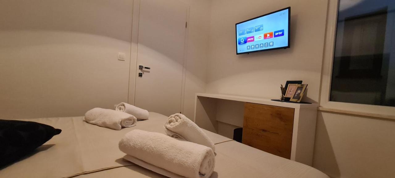 Apartman Marcelina 1 With Private Pool 特罗吉尔 外观 照片